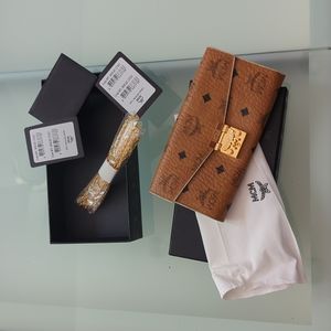 MCM Wallet with Chain